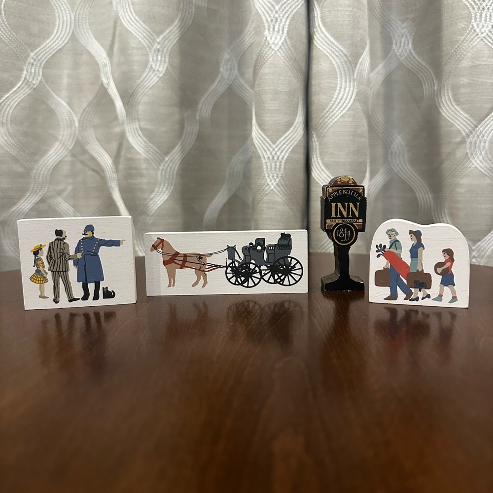 The Cat’s Meow Decorative Wooden Replica Figurines Bundle